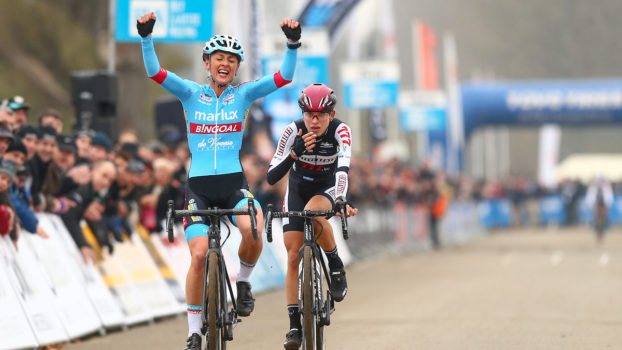 Denise Betsema wint Ambiancecross na duel met Alice Maria Arzuffi