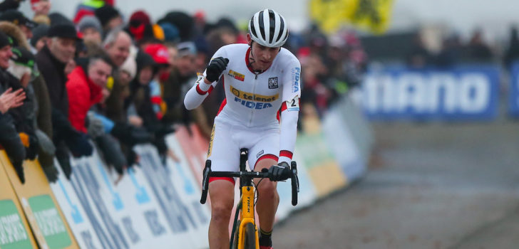 Ronhaar en Pidcock winnen bij de jeugd, Cant ziek, Aerts blijft leider
