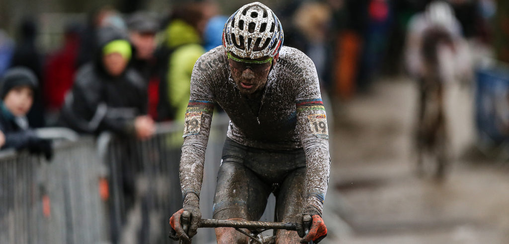 Van der Poel opgelucht: “Blij om ook eens op zwaar parcours goed gevoel te hebben”