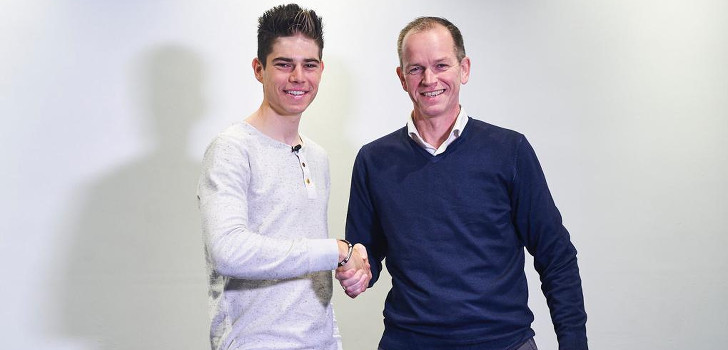 Wout van Aert: “Overeenkomst met handdruk bezegeld op luchthaven”