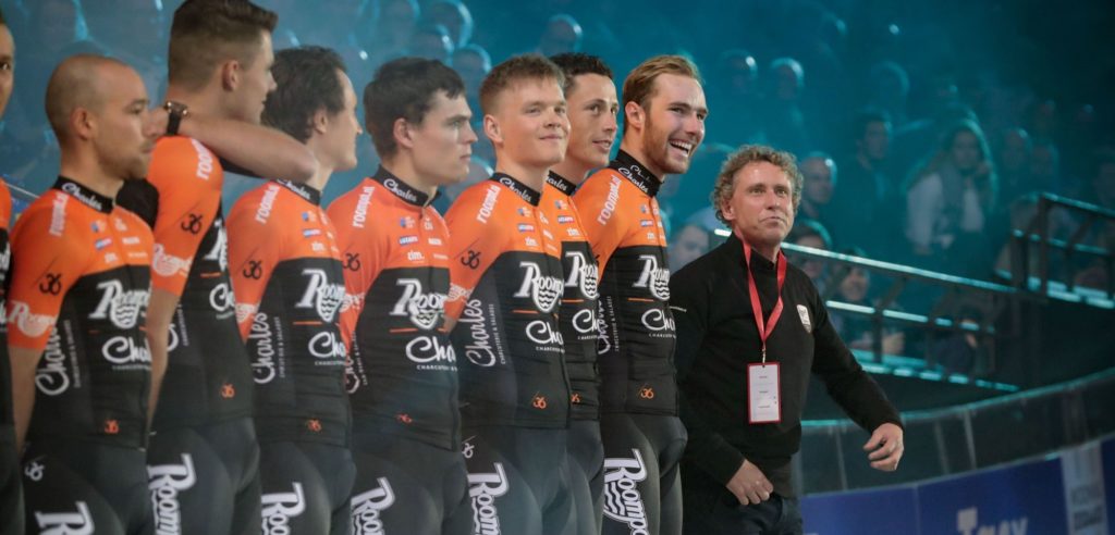 Presentatie Roompot-Charles, White pakt beloftentitel Australië