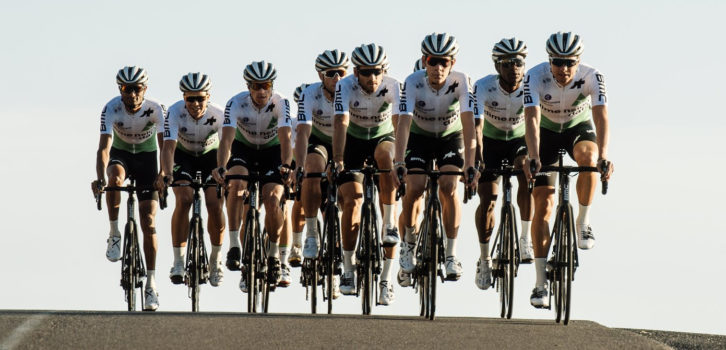 Wielertenues 2019: Dimension Data herkenbaar het nieuwe jaar in