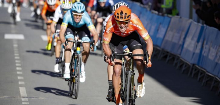 Van Avermaet beste op lastige aankomst Ronde van Valencia