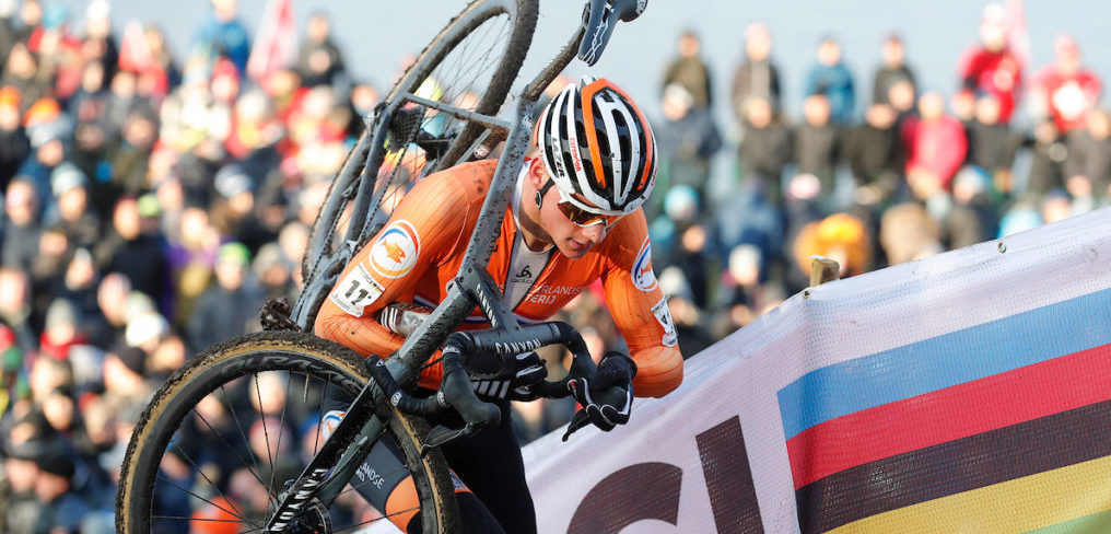 Mathieu van der Poel: “Deze titel is meer waard dan die van Tabor 2015”