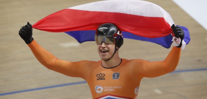 Lavreysen vloert Hoogland in sprintfinale Wereldbeker baan Hongkong