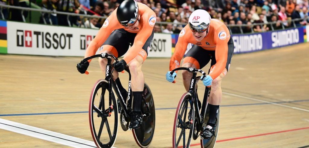 Lavreysen pakt goud op WK-sprint in Nederlandse finale met Hoogland