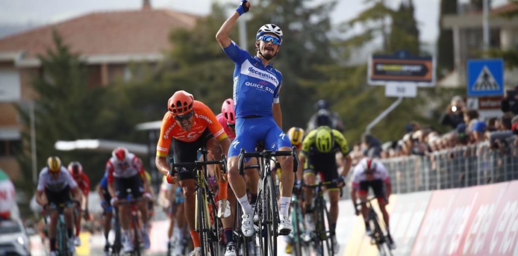 Julian Alaphilippe schittert ook in Tirreno, Adam Yates nieuwe leider
