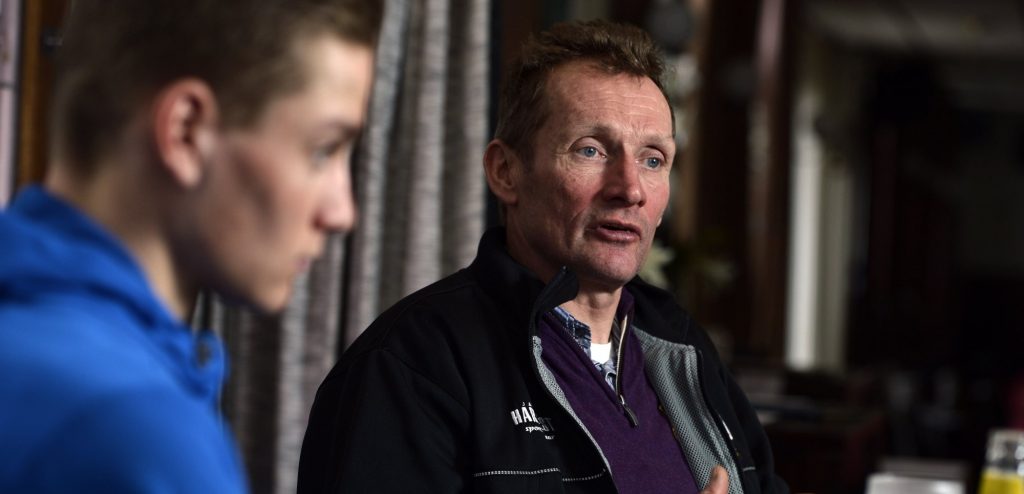 Geëmotioneerde Adrie van der Poel voor speciale dag: “Maakt wel wat los”