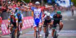 Giro 2019: Démare boekt eerste ritzege na ontregelde spurt