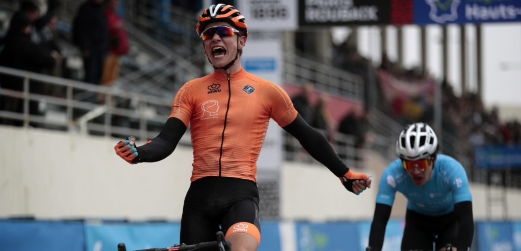 Hidde van Veenendaal toont zich de sterkste in thuiskoers Ronde van Midden-Brabant