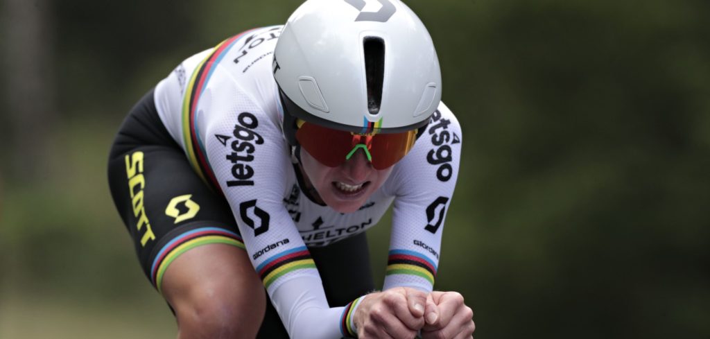 Annemiek van Vleuten overtuigend naar vierde Nederlandse titel tegen de klok