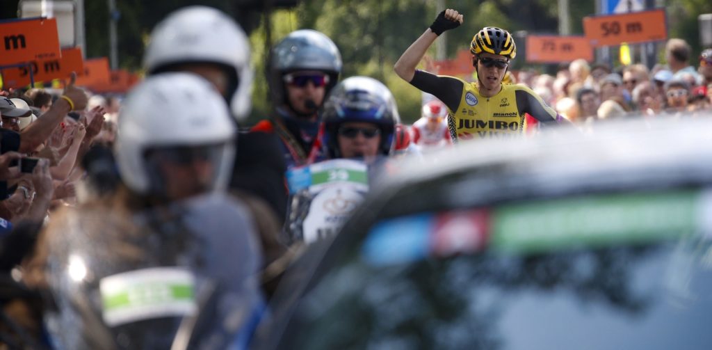 Jumbo-Visma domineert in chaotische heuvelrit ZLM Tour: Jansen op een, Teunissen op twee