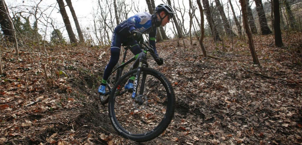 Milan Vader en Anne Tauber winnen goud op NK mountainbike