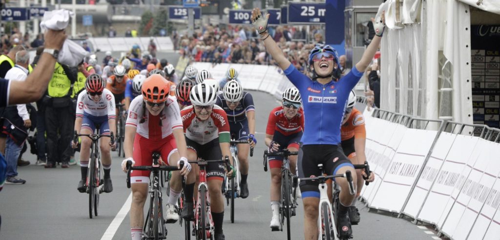 EK Wielrennen 2019: Paternoster spurt naar titel bij U23-vrouwen