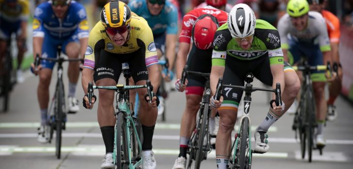 Bennett blijft Groenewegen nipt voor in derde rit BinckBank Tour