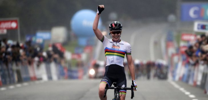 Van der Breggen soleert naar overwinning in Plouay