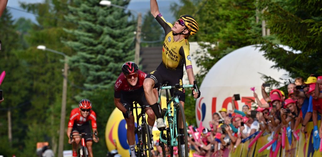 Jonas Vingegaard verrast met eerste profzege in Ronde van Polen