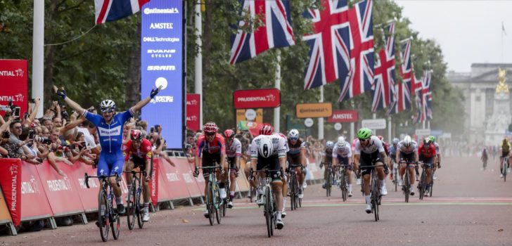 Elia Viviani grijpt de zege in Prudential RideLondon
