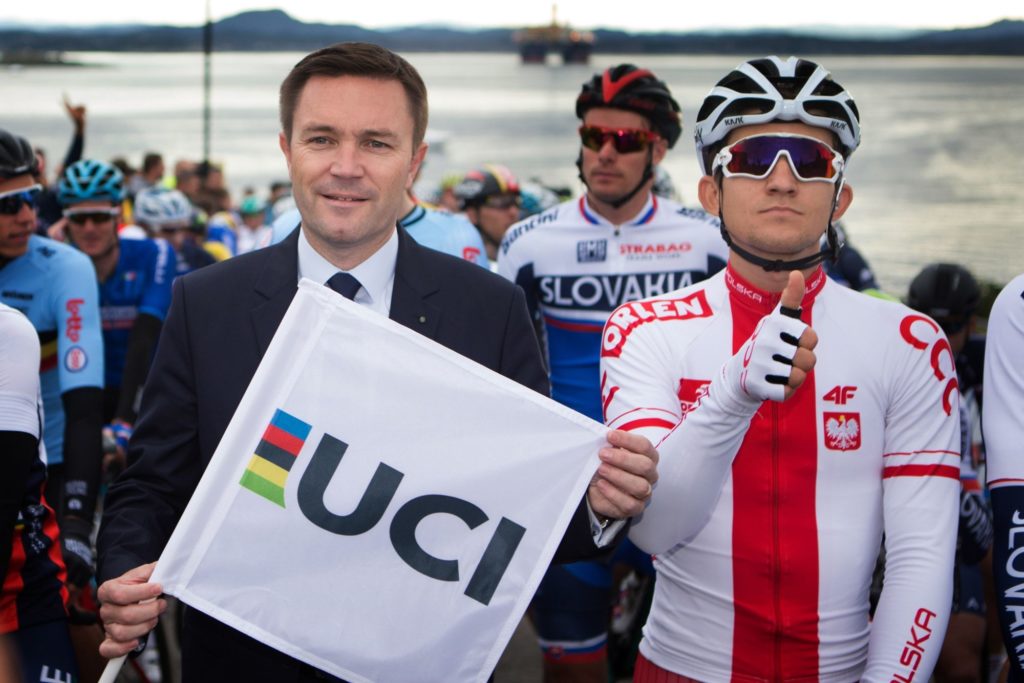 UCI over diskwalificatie Eekhoff: “Eekhoff stayerde tientallen seconden”