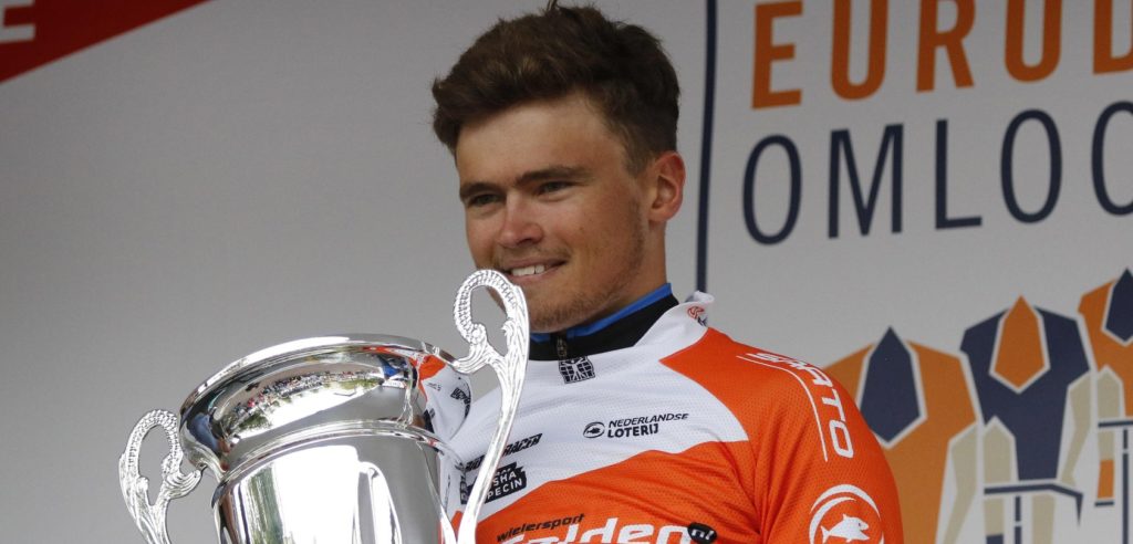 Topcompetitie hoopt op twee koersen, programmas van ploegen krijgen vorm