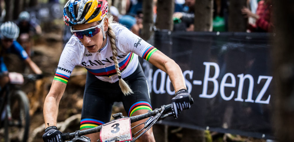 Puck Pieterse pakt zilver op EK MTB Shorttrack, goud voor Pauline Ferrand-Prévot