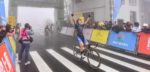 Mongoliër Sainbayar zegeviert in mistige bergrit Tour of Fuzhou