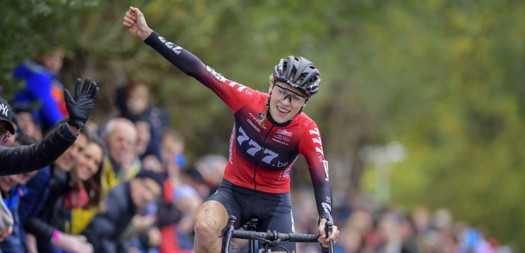 Yara Kastelijn zet Koppenbergcross op haar naam