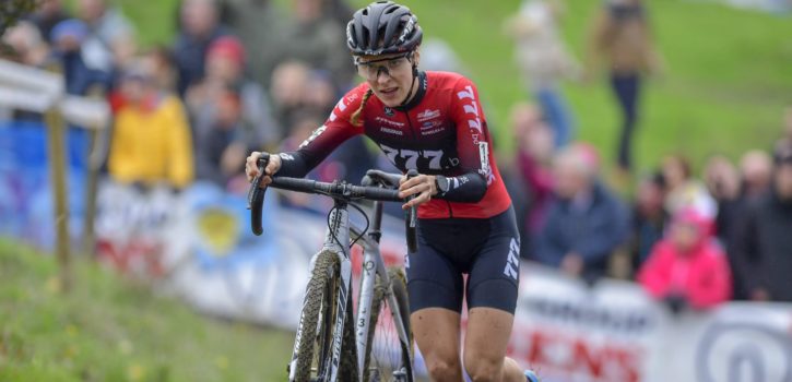 Yara Kastelijn na solo op de Koppenberg: “Ik was gewoon helemaal dood”