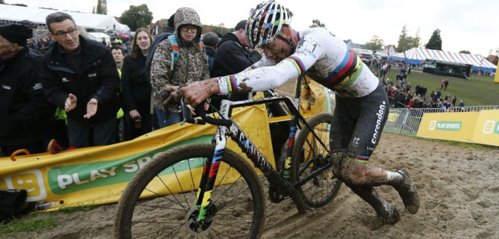 Het aparte programma van Van der Poel: geen decemberstage, geen kerstbreak