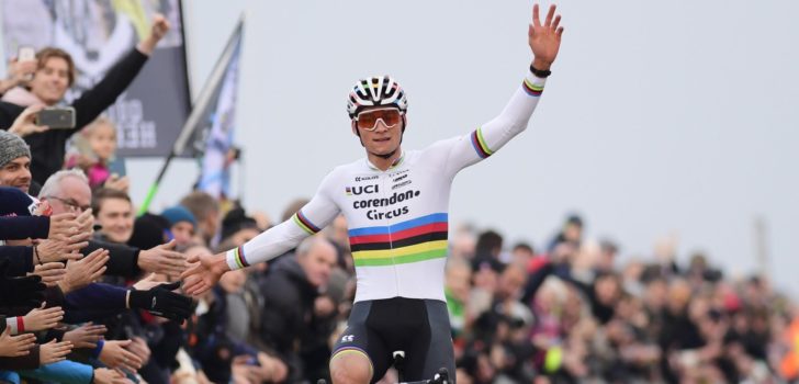 Mathieu van der Poel klasse apart in Wereldbeker van Koksijde
