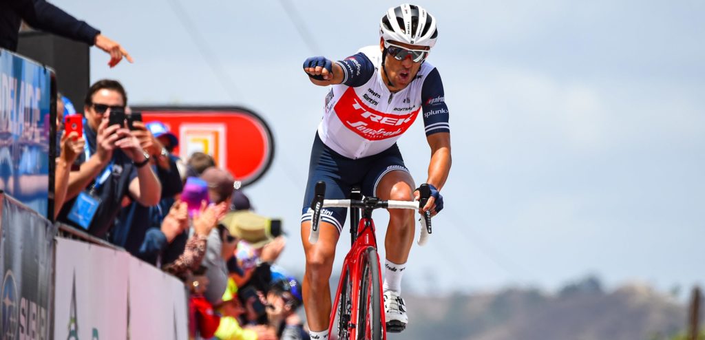 Richie Porte wint eerste aankomst bergop en pakt tijd in Tour Down Under