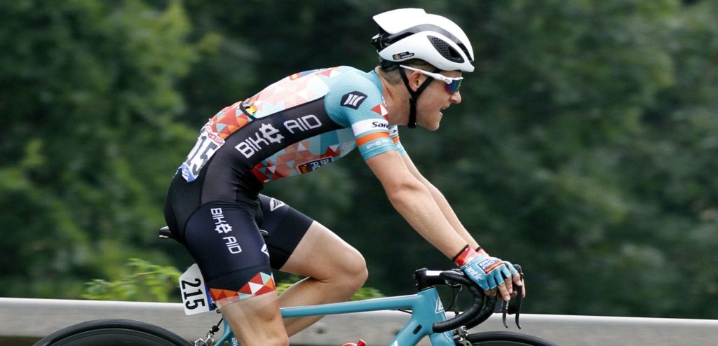 Adne van Engelen tekent bij het Thaise conti-team Roojai Online Insurance