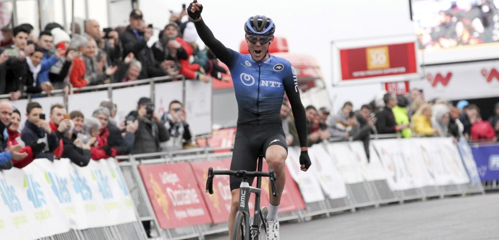 Ben O’Connor wint koninginnenrit in Ster van Bessèges vanuit vroege vlucht