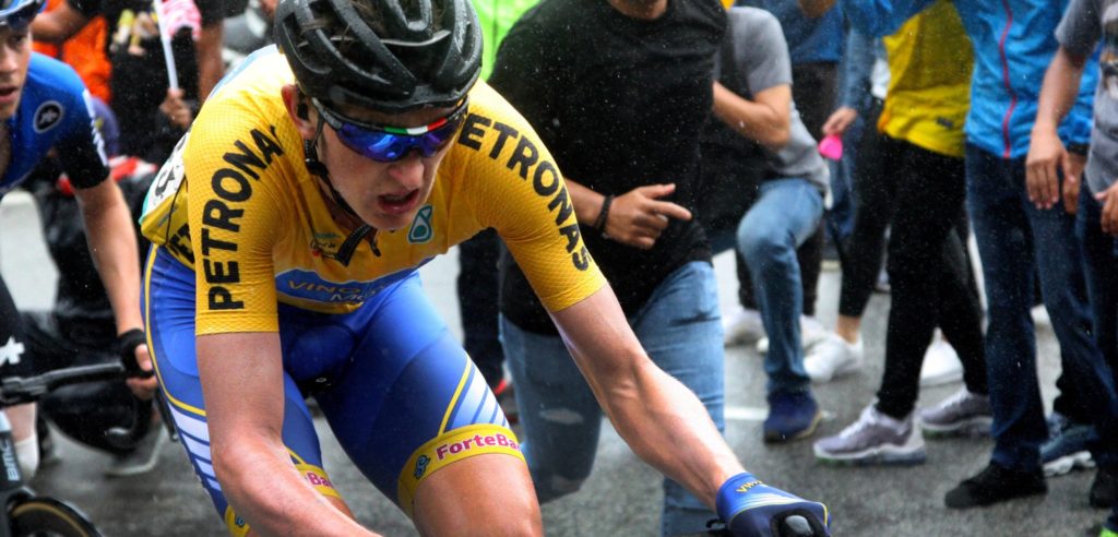 Vluchter Yevgeniy Fedorov soleert naar ritwinst in Tour du Rwanda
