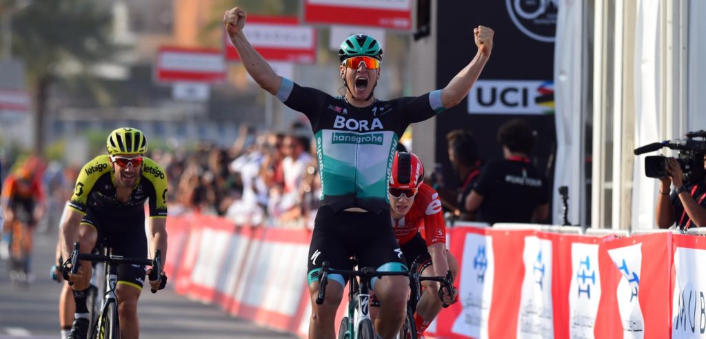 Pascal Ackermann wint opener UAE Tour, Groenewegen vierde