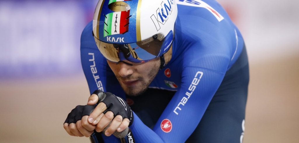 Filippo Ganna overtreft eigen wereldrecord op achtervolging