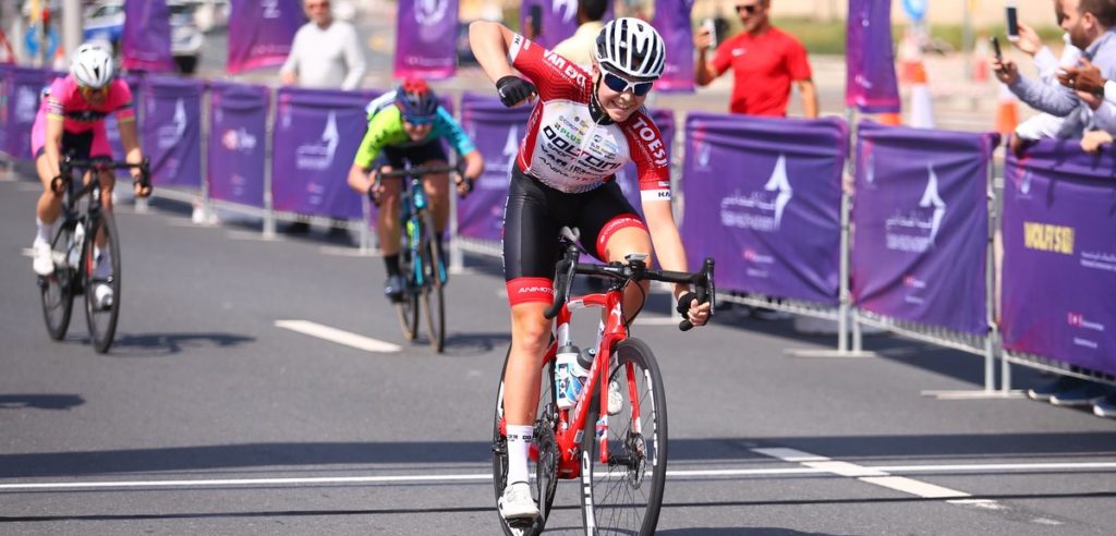 Nicole Steigenga zegeviert in slotrit Dubai Women’s Tour