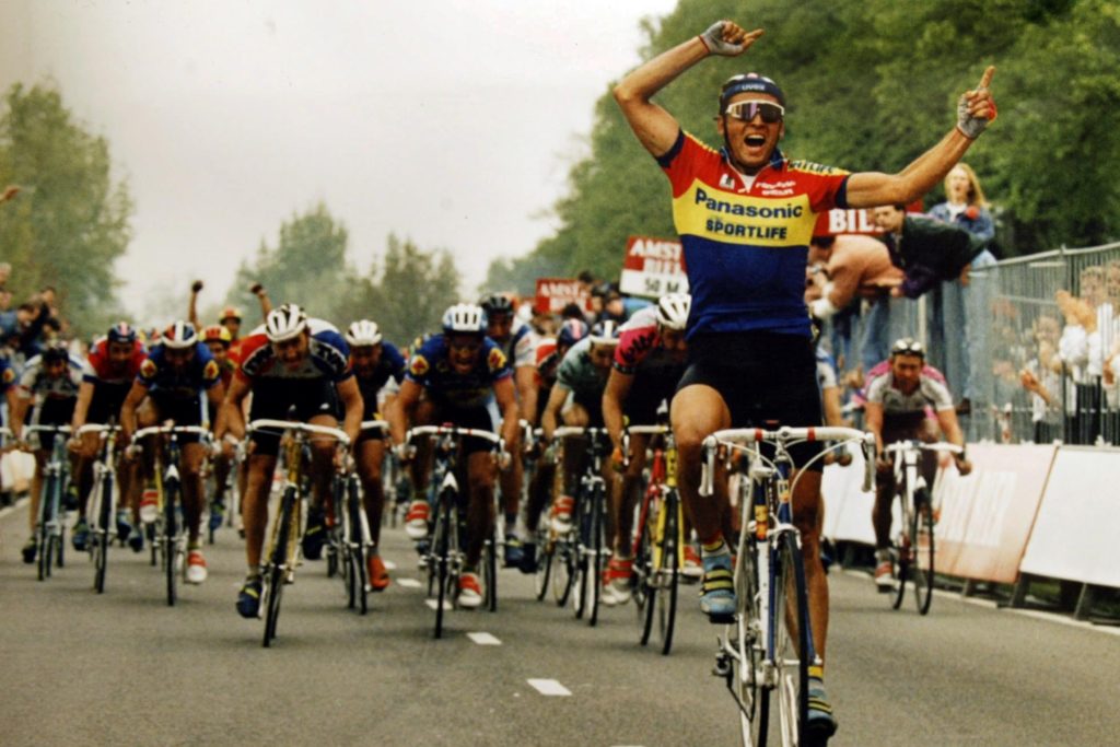 Olaf Ludwig wint de Amstel Gold Race 1992