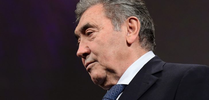 Eddy Merckx (80) opgenomen in ziekenhuis voor derde heupprothese