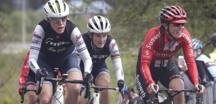 Nederlandse dames “verrast en enthousiast’ met vrouwenkalender en… Parijs-Roubaix