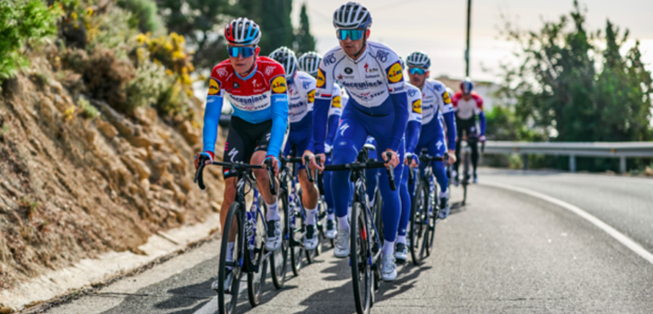 Deceuninck-Quick-Step plant over twee weken al eerste trainingskamp