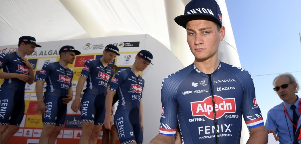 Mathieu van der Poel eindigt hoogtestage met recordtijd op Col du Petit Saint-Bernard