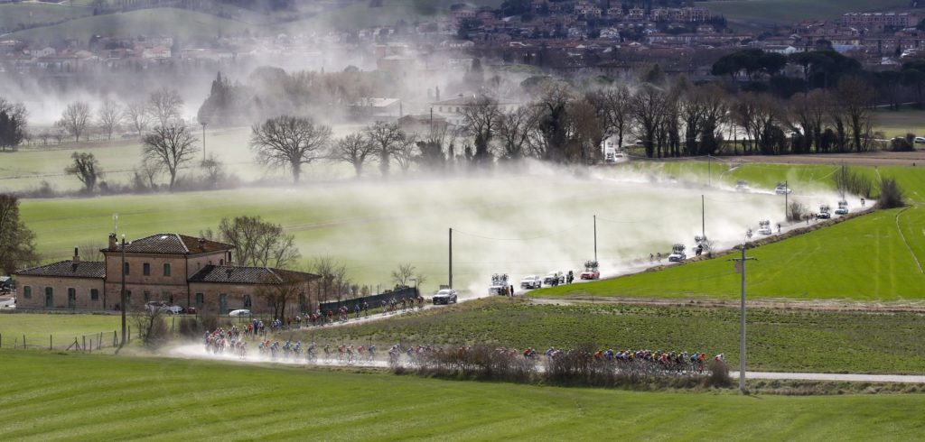 Volg hier Strade Bianche 2020
