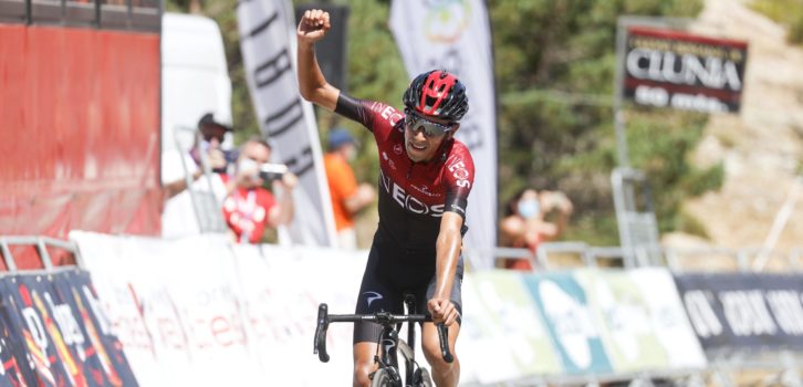 Sosa zegeviert voor het derde jaar op rij op Lagunas de Neila, Evenepoel eindwinnaar
