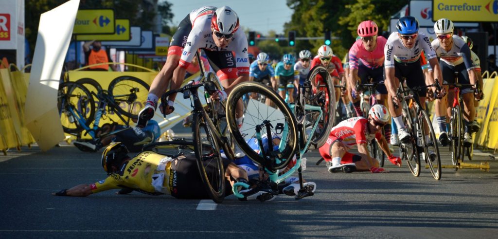 Polen: Fabio Jakobsen aangewezen als winnaar openingsrit, Groenewegen gediskwalificeerd