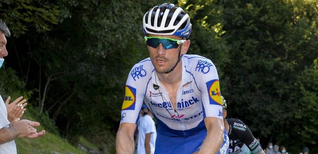 Tour 2020: Devenyns stopte even om Alaphilippe te zien winnen op mobiel van fan