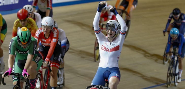 Baanrenster Emily Nelson zegt wielerloopbaan vaarwel