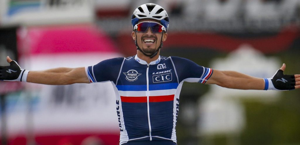 WK 2021: Titelverdediger Julian Alaphilippe sterk omringd in Franse ploeg