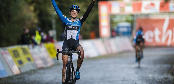 Aniek van Alphen opent crossseizoen met winst in Lokeren