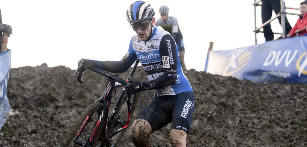 Veldrijder Sieben Wouters (24) hangt fiets aan de haak